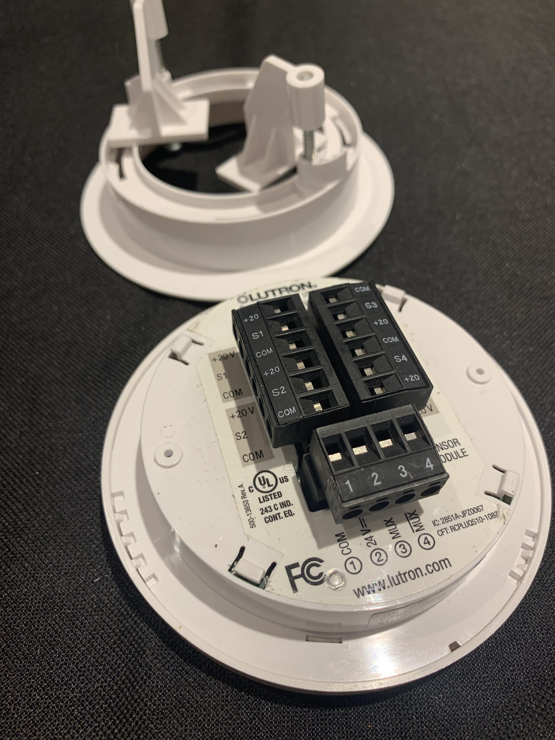 Lutron QSM2-4W-C Ceiling Mount