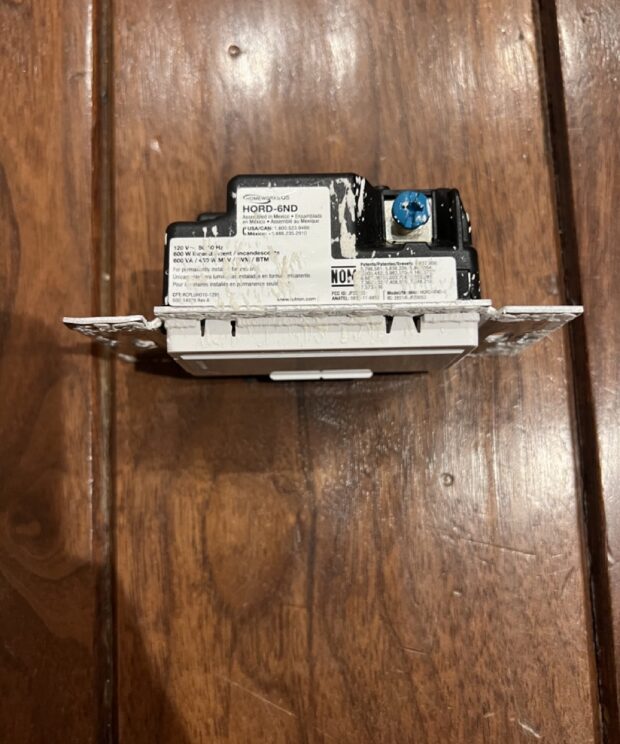 Lutron HomeWorks HQRD-6ND-WH Dimmer Switch