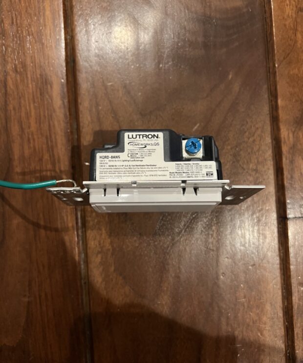 Lutron Homeworks QS HQRD-8ANS-WH Switch