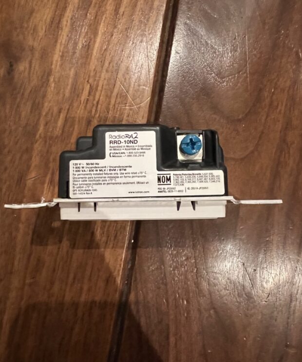 Lutron RadioRA2 RRD-10ND-WH Switch