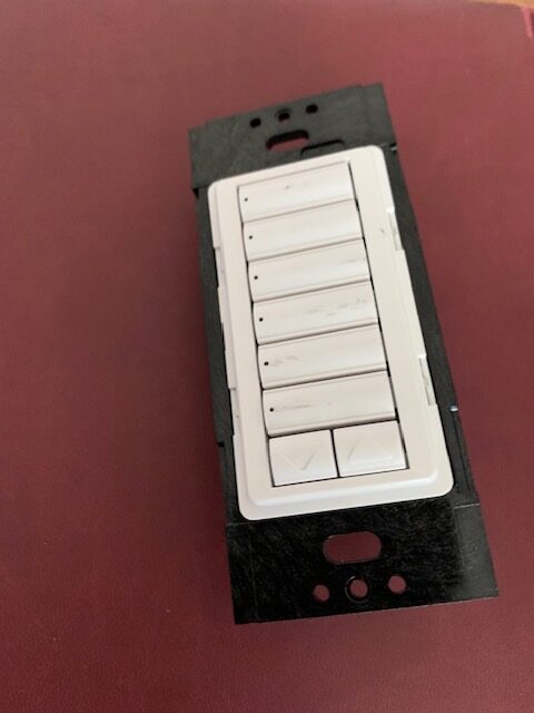 Lutron HomeWorks Wired Keypad HQWD-W6BRL-WH seeTouch