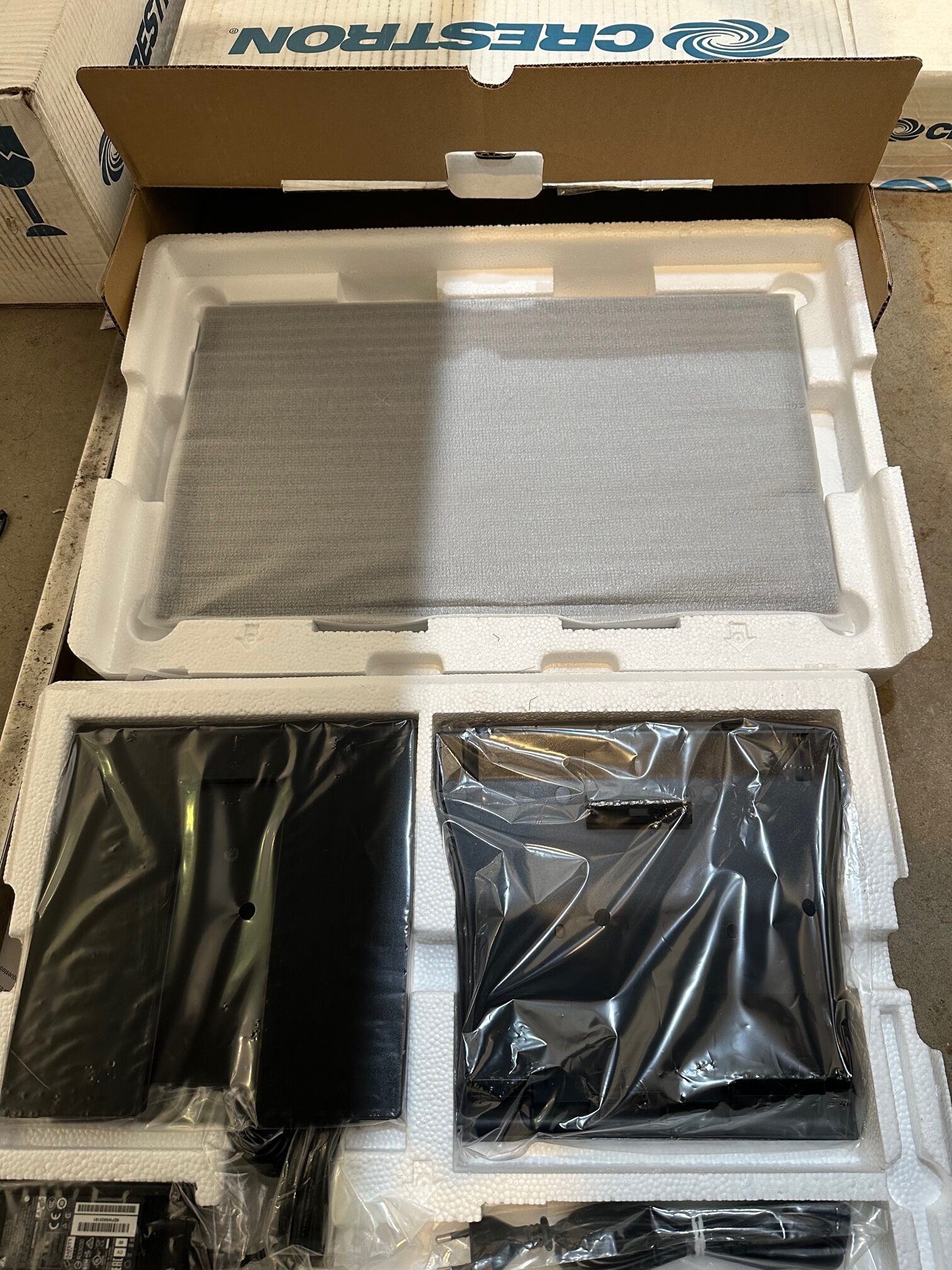 Crestron TSD-2020-B 20” HD Touch Screen Display, Black